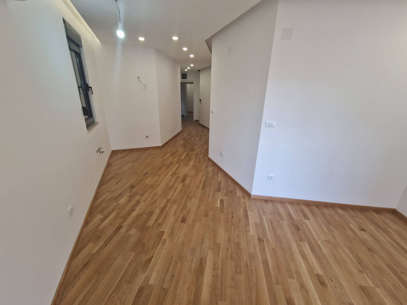 Квартира, 1109 м², 355 000$ — FAKTOR